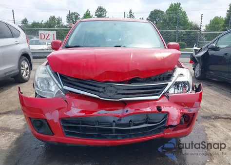 2010 Nissan Versa 1.8S из США, поврежденный, VIN 3N1BC1CP3AL449193